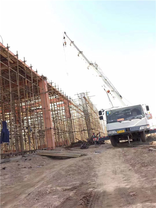 东洲区25 吨、50 吨吊车怎么选？多大重量 / 半径适合对应车型？